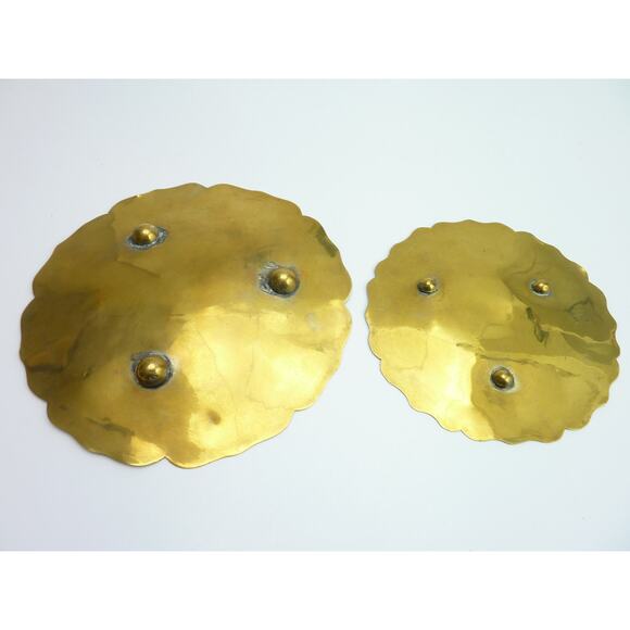 Vintage Brass Flower Dishes Etched Asian Design Candle Holder Trinket Dish - Picture 5 of 5